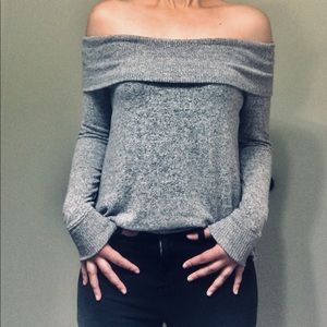 A&F—Off-the-Shoulder Sweater